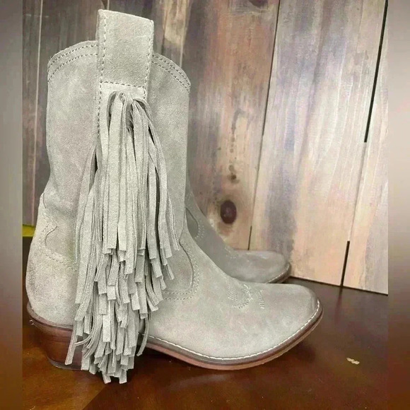 Zadig & Voltaire Tan Ankle Boots with Fringe - Picture 4 of 11